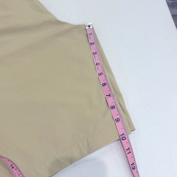 Tommy Bahama Chip Shot Shorts Tan Golf Performance 10-inch Men’s Size 36 - Picture 8 of 14